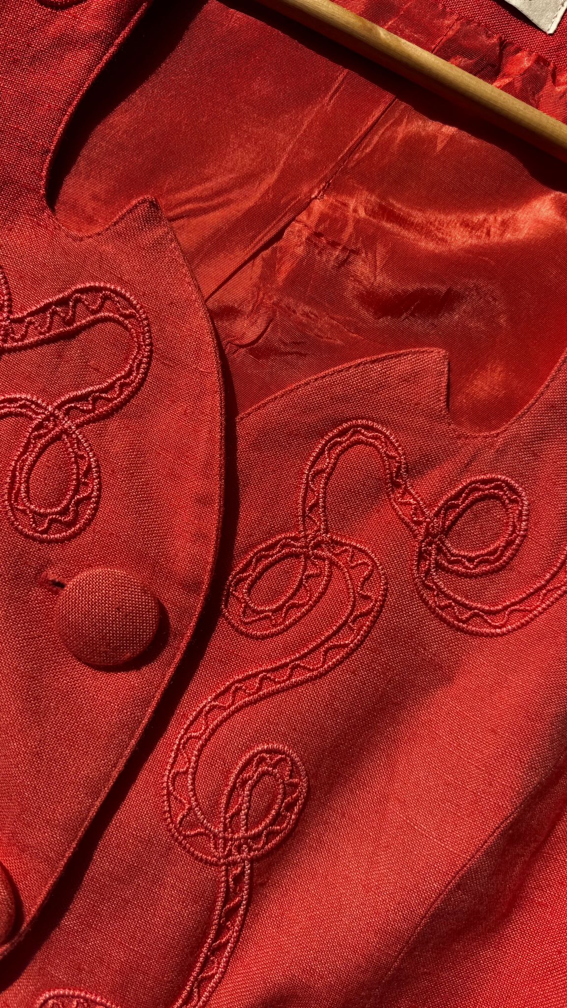 Veston brodé « Corail »
